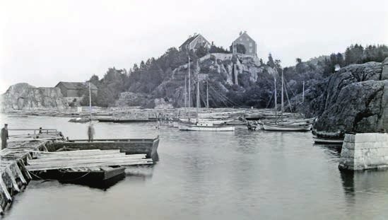 AUGUST ABRAHAMSON En fotoreise rundt år 1900 fra Flekkerøya til Haukeli.