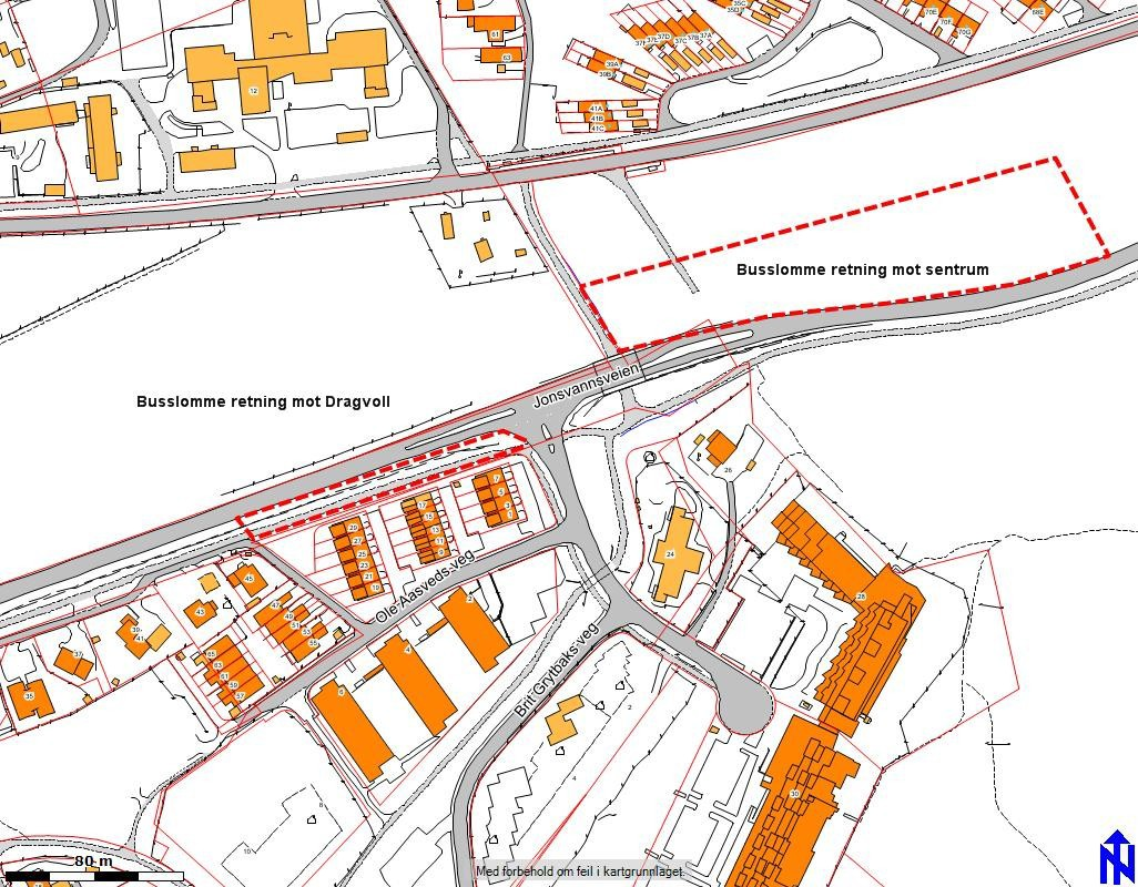 Gjeldende plangrunnlag For busslommen i retning mot Dragvoll er området regulert til offentlige trafikkområder (trafikkdeler, snøopplag, skjæring/fylling og annet) i Reguleringsplan for ny