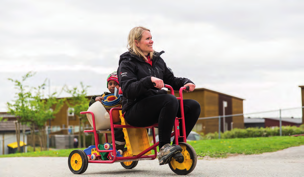 Kjerneområdene i grunnmodellen Forskning viser oss hvor avhengig de aller yngste barna i barnehagen er av emosjonell trygghet.