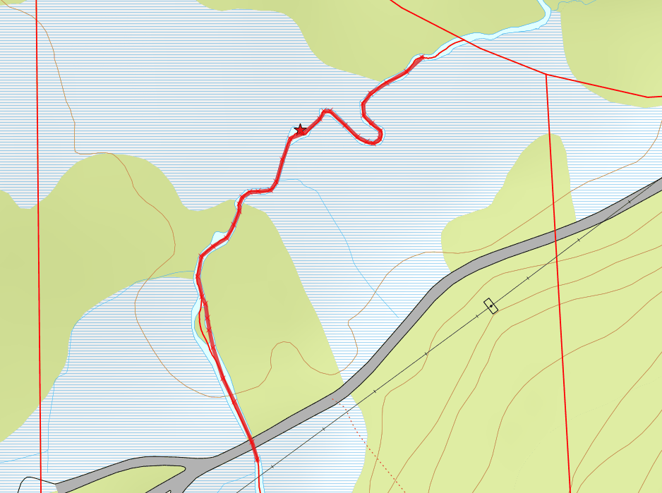 elvemusling. Stasjon 1 blir derfor her den andre røde linjen i Mjovassbekken i kartet opp mot Mjovatnet. Lengden på Mjovassbekken er på ca. 1,8 km jamført med beregninger i Qgis.