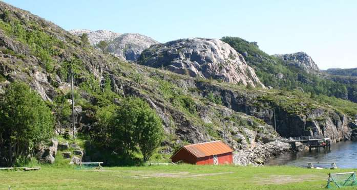 SØRMARKFJELLET VINDKRAFTVERK MILJØVURDERING 6 Figur 2 Visualisering fra 2006 viser at 1-2 turbiner vil være synlige fra Drageid leirskole Figur 3 Visualisering fra 2009 viser at ingen turbiner vil