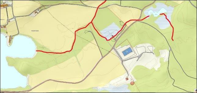 Figur 3-5. Kart over vandringsvei for sjøørret ca. 1 km oppstrøms Bråsteinsvatnet. Figur med GPS-sporing fra befaring i rødt. Det er flere dammer og fisketomme tjern i planområdet.