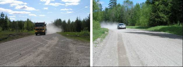 Tilstandsgrad 2 Støv reduserer sikten langs vegen, men forankjørende eller møtende kjøretøy kan fortsatt sees.