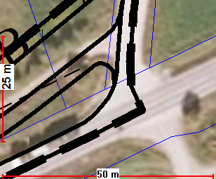 Sak 67/15 Esten Olav Nytrøen Forslår at kryss/adkomst V4 stenges eller at g/s vei flyttes til den andre siden av Fv.30. Dette grunnet bratt utkjørsel og dårlig frisikt ved bruk av mur.