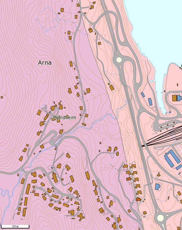 OMRÅDEBESKRIVELSE OG VERDISETTING OMRÅDEBESKRIVELSE Geologi og løsmasser Berggrunnen i planområdet er nokså ensartet og består hovedsakelig av anortositt.