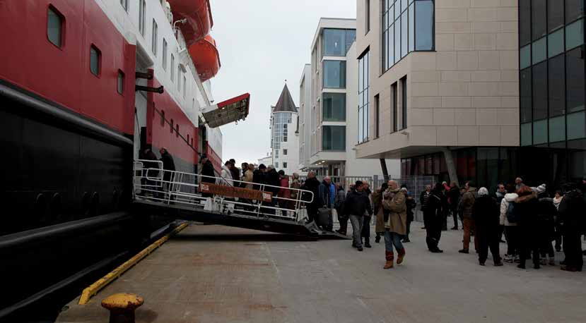 Åpning av den nye Skansekaia Indre havn - servicebåter til