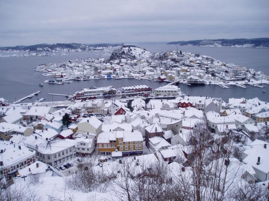 Kragerø kommune Ca.10.500 innbyggere Folketallet stabilisert etter lengre tid med stagnasjon. 495 øyer og holmer ca.