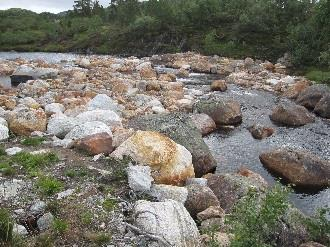 HØNAVASSDRAGET Fraført ca 80% vannføring, midlere vannføring 0,81 m3/s Problembeskrivelse: Økosystemfunksjon til tross for liten vannføring Negativ landskapsvirkning opplevelse av landskap på