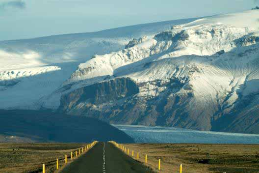 Markmið með ferðamannaleiðum er meðal annars að stýra umferð um ákveðið landssvæði, oft með því að nýta leiðir sem eru til staðar.