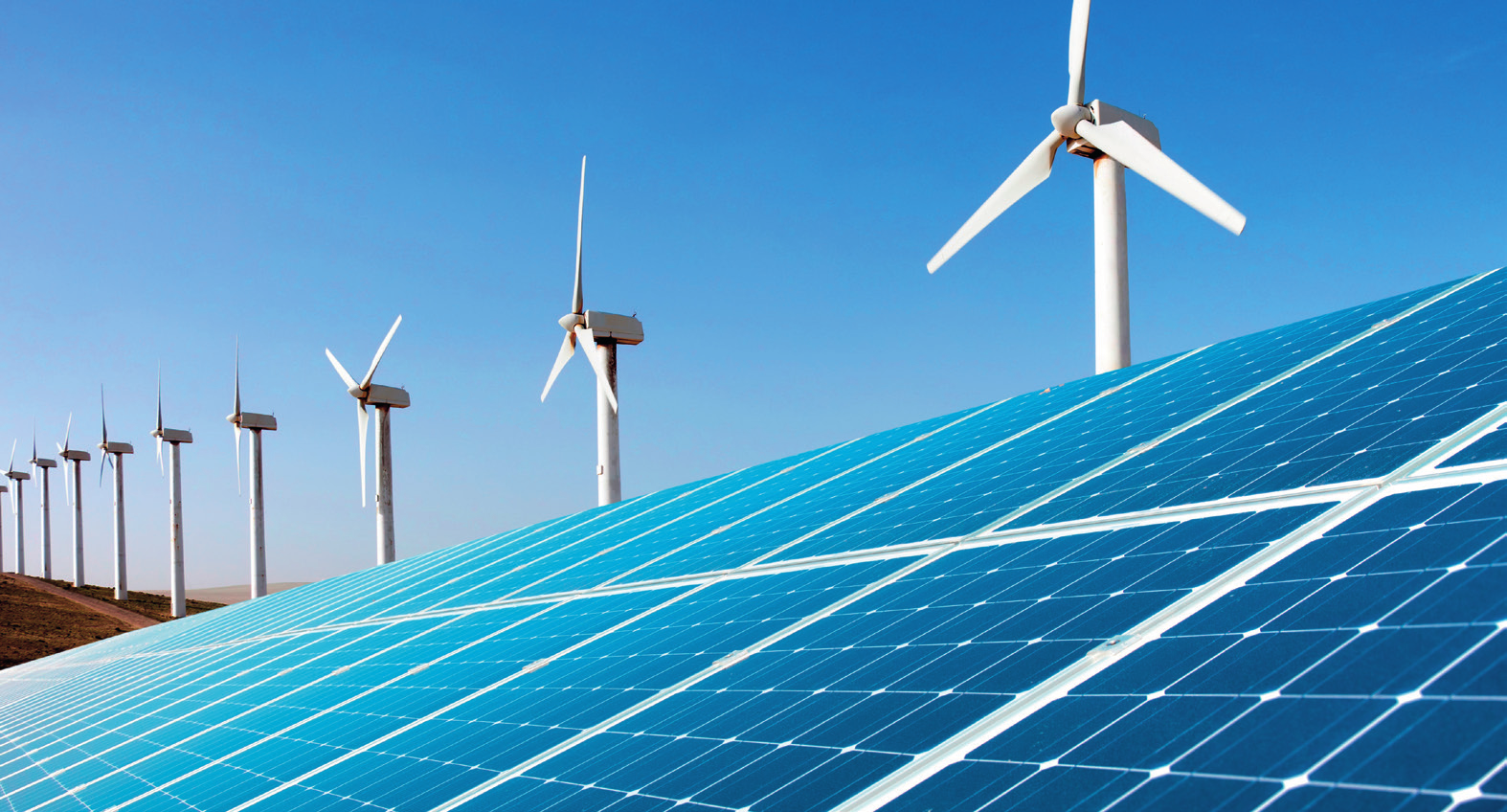 UPDATE 3 14 Hovedtema 05 Phoenix Contact tilbyr løsninger for desentrale energiprodusenter som solcelle- og vindkraftanlegg installasjonsomgivelsen.