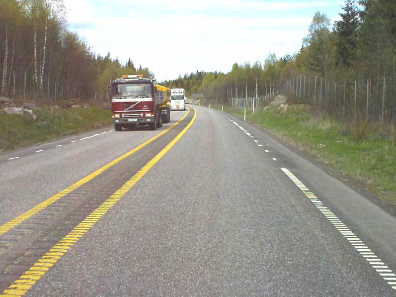 På flere strekninger i Region øst er det nå etablert slike sperreområder, og flere strekninger vurderes. Så langt synes tiltaket å ha gitt en positiv effekt både på kjøreatferden og ulykkestallene.