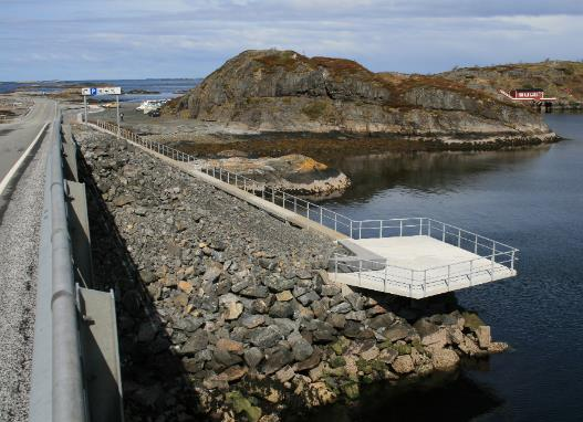 Ramper Ramper brukes for å forbinde nivåforskjeller mellom gangadkomst og forskjellige objekter.