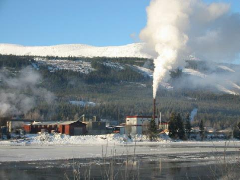 Figur 7.3 Pelletskjel Det årlige uttaket av bioenergi i Norge ligger på ca. 16-17 TWh, noe som er ca 6% av det årlige energibehovet i Norge. Beregninger viser at det nyttbare potensialet - dvs.