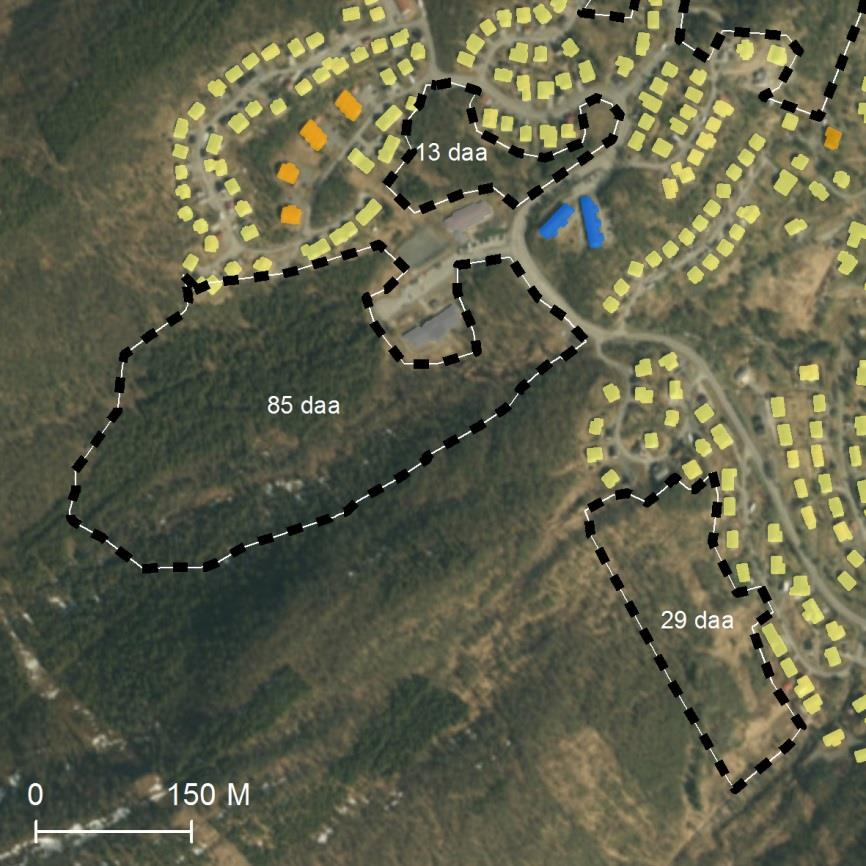 Boliganalyse Harstad 37 Område 10, Landsås Total størrelse 126 dekar Avstand til sentrum:2,5-3,5 km Boligpotensial: Mellom 190 og 700 basert på hhv lav og høy utnytting.