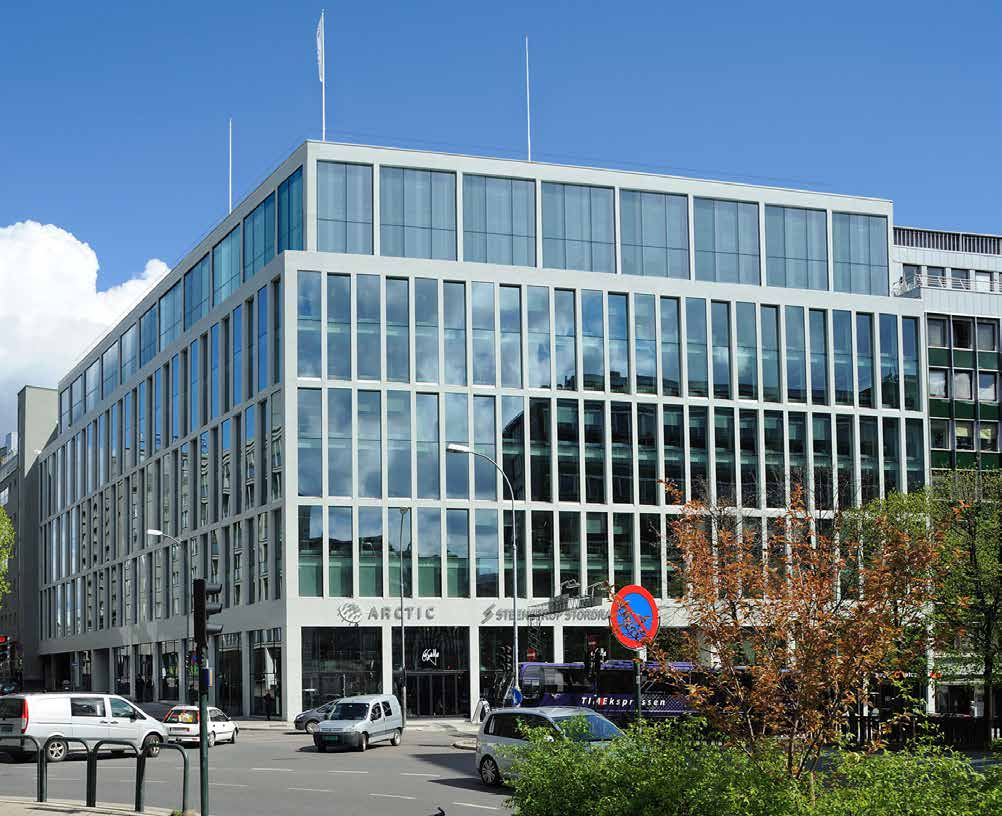 26 27 3.240 kvm 1.620 kvm BTA April 2017 HAAKON VIIS GATE 5 Oslo Sentrum Velkjent adresse og identitet Store etasjeflater på 1.