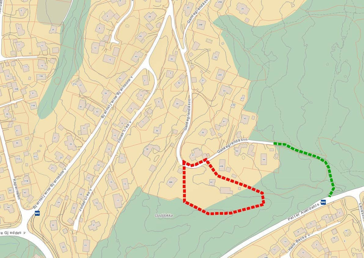 GAMLEGRENDÅSVEIEN 40 5 I nærmiljøet finnes det arealer hvor barn kan utfolde seg og skape sitt eget lekemiljø.