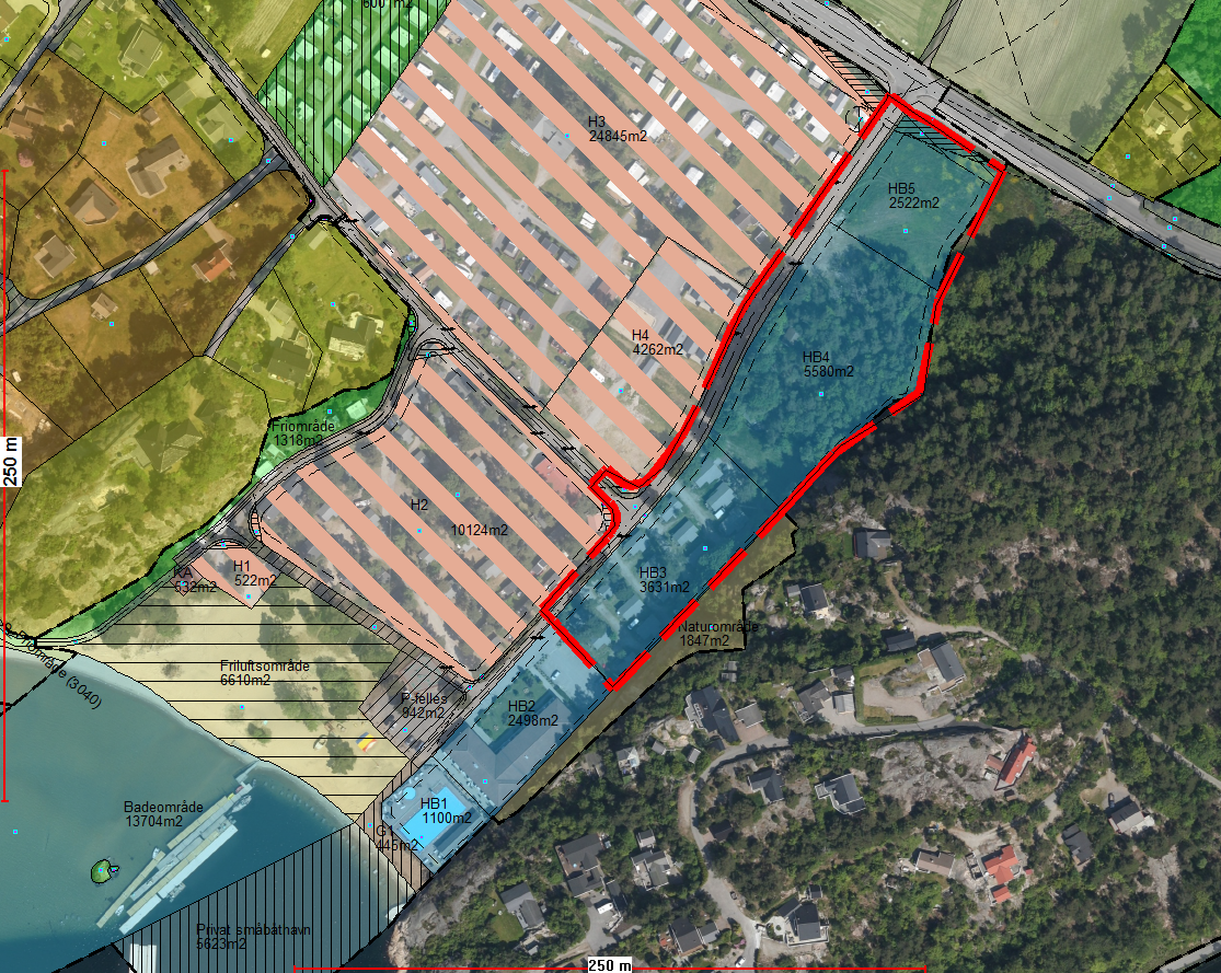 Kartutsnitt: Viser planområdet med rød linje med gjeldende reguleringsplan i bakgrunn.