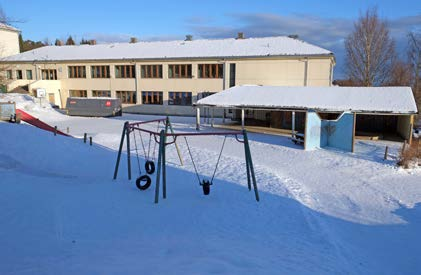 EKSISTERENDE BYGNINGER EXISTING BUILDINGS ØVRE GYMSAL OG HOVEDINNGANG MOT BYÅSVEIEN, ØVRE GYMSAL ADMINISTRASJON OG SPESIALROM MOT FAGERTUNVEIEN NEDRE