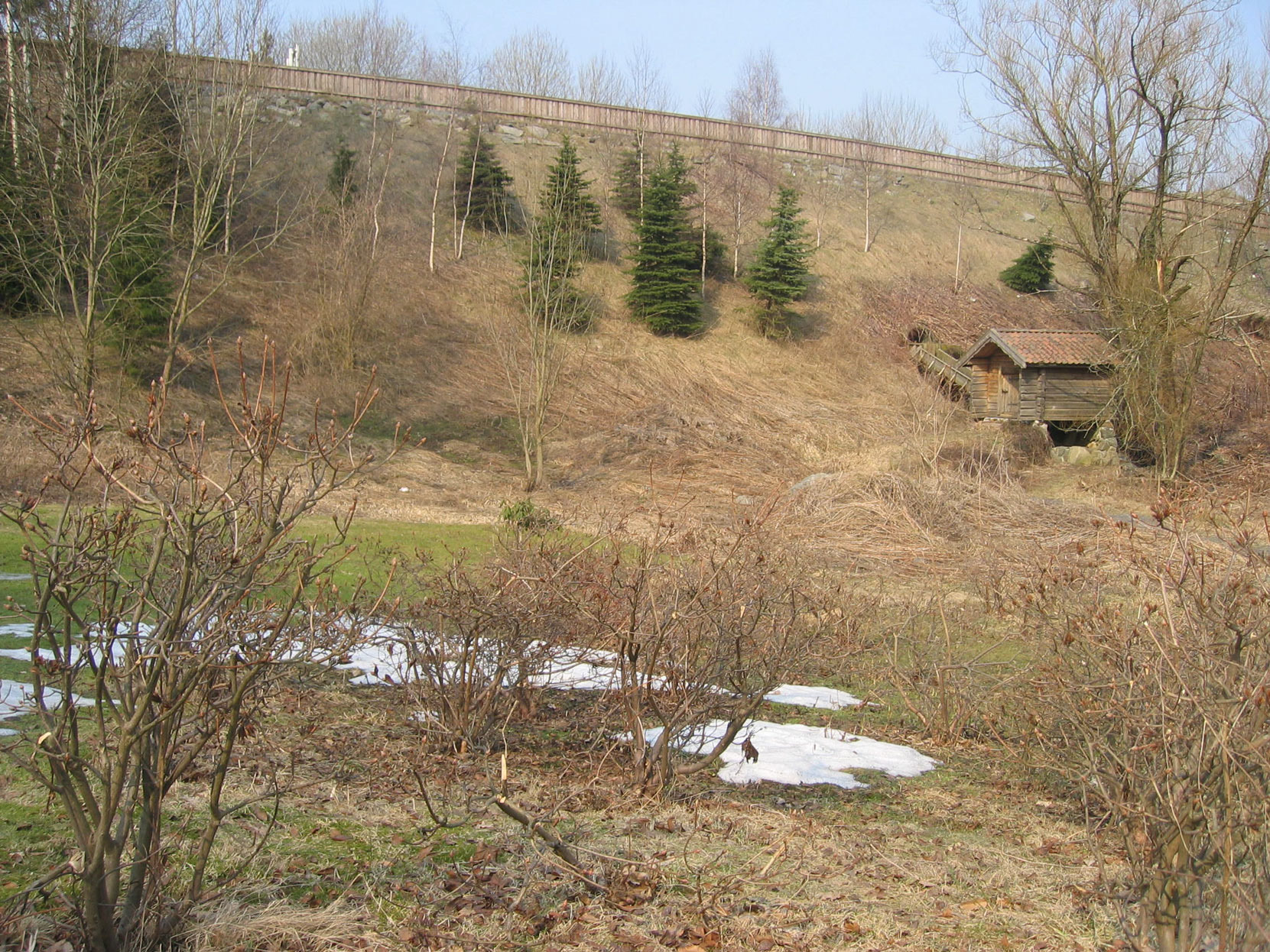 Overskrift linje Miljøoppfølgingsprogram to Forklarende Midtrekkverk tittel E18 eller Øygardsdalen undertittel -