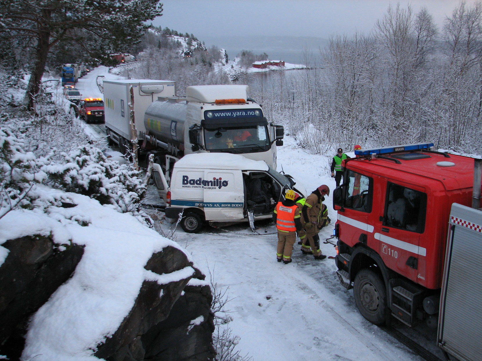 Overskrift Årsrapport 26 linje to Forklarende Analyse av dødsulykkene tittel eller undertittel i vegtrafikken i Nord-Norge linje to RAPPORTA P