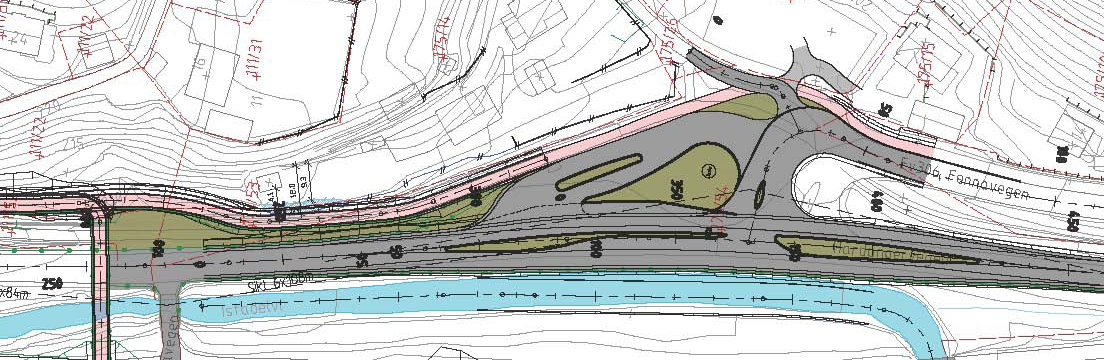 Planomtale 3.3 Venstresvingfelt i kryss og ombygging av busshaldeplass Det er vurdert venstresvingfelt i krysset mellom Rv13 og Fv 306, Fennavegen, for trafikken som kjem frå Voss (nordfrå).