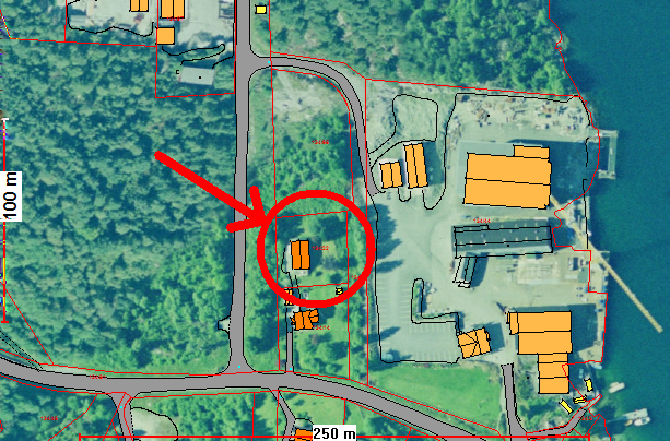 Side 4 Det vert søkt om oppføring av garasje på eigedom som vert nytta som fritidseigedom på Børneset i Uskedalen. Eigedommen er ca 1230 m 2, og omsøkt garasje er 44 m 2.