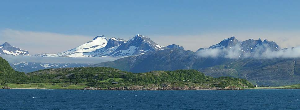 6 Vurderinger av turistvegene og fasilitetene ved strekningene Undersøkelsen omfatter spørsmål om de besøkendes subjektive oppfatninger av strekningene, vegutstyr samt ulike tilbud langs vegene.