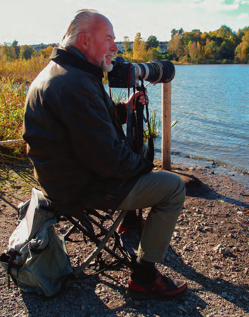 Mitt Østensjøvann: Tom Haller Tom Haller er kjent fra NRK bl. a. som programleder og fotograf.