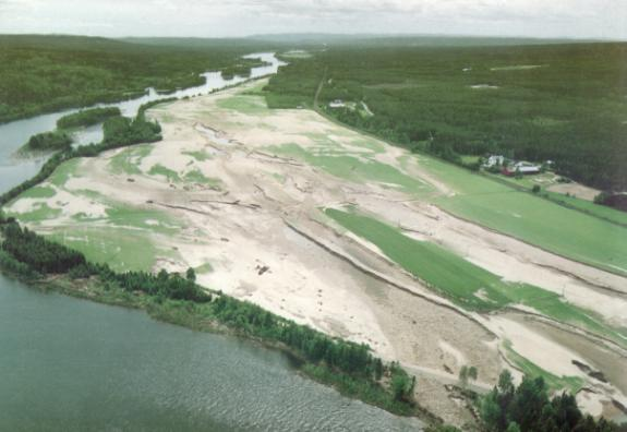 Figur 2. Øksna, like nord for Elverum, et av de hardest rammede områdene. Foto: FOTONOR Figur 5.