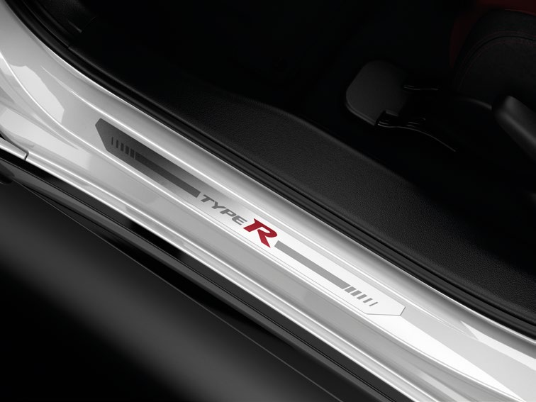 fibre red-bakspoiler 11: Carbon fibre black-bakspoiler 12: Red-bakdiffusordekor 13: