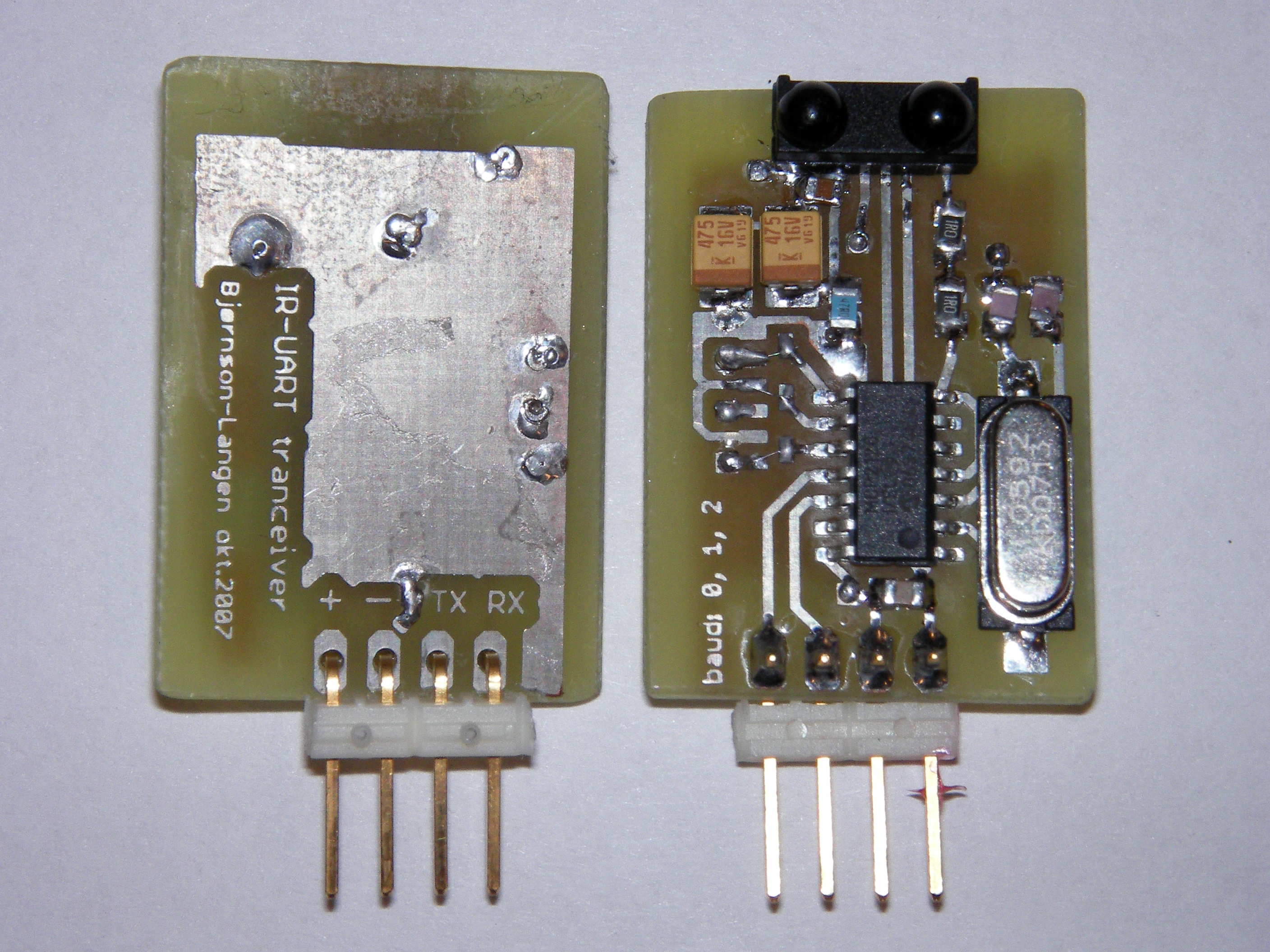 Figur 7.2: Bildet viser kretskortene som tar seg av IRDA-linken mellom arm 2 og arm 0 Komponenter som er valgt er generelt av type SMD, dette for a kunne lage kretskortene sma. 7.2.2 Node 0 Oppkobling er gjort ut fra databladene, men grunnet da rlig tid er det gjort noen feil.