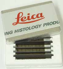 Leica TC-65 engangsblad i hardmetall ble spesielt utviklet for krav i laboratorier hvor hardt, butt materiale rutinemessig