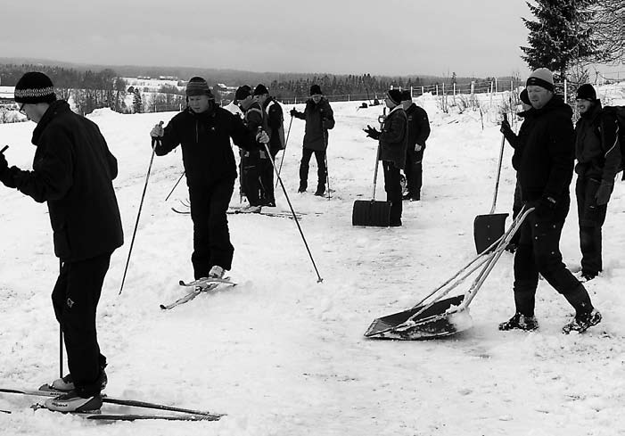 Østre Posten 1-16 29 Viken II felt - dugnad I Feltsesongen 2016 har vært hektisk for Oslo Østre. Oslo Samlag var i år arrangør av Viken II felt.