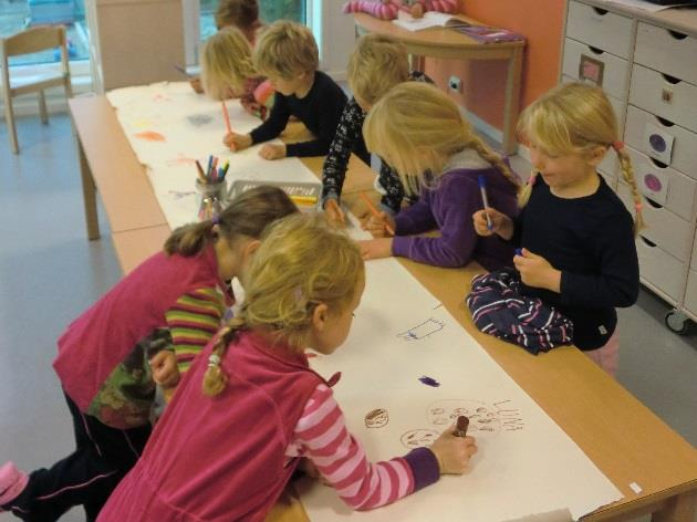 Av badeklede og utstyr må alle ta med: Badetøy, badehette, såpe, handkle og ferdig oppblåste baderingar til og ha rundt armane. Sist nemnte må ein ta med sjølv om barnet har lært og symje.