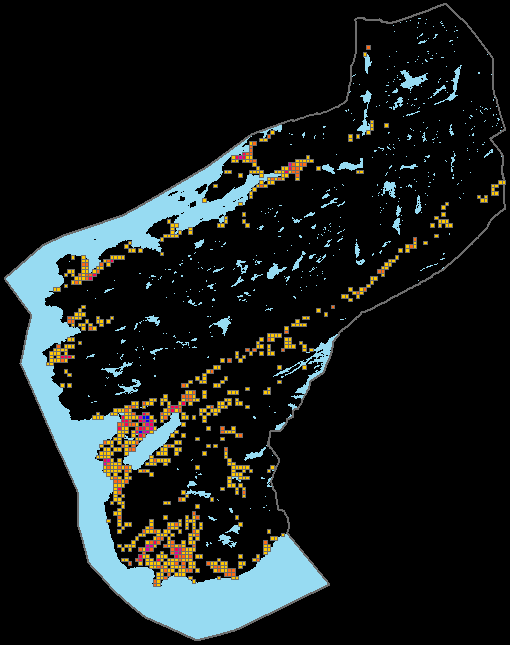 19% av befolkninga bor i tettstedene Rissa som er kommunens administrasjonssenter, Kommunen inngår i Fosen regionråd, og Trondheimsregionen.