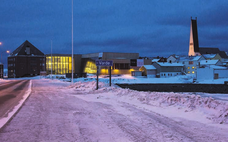 54 urgavens prosjekt: vardø flerbrukshus Fortjent kultur og velferd til Vardøs befolkning Vardøs nye signalbygg er et nøkternt, men multifunksjonelt kulturbygg.