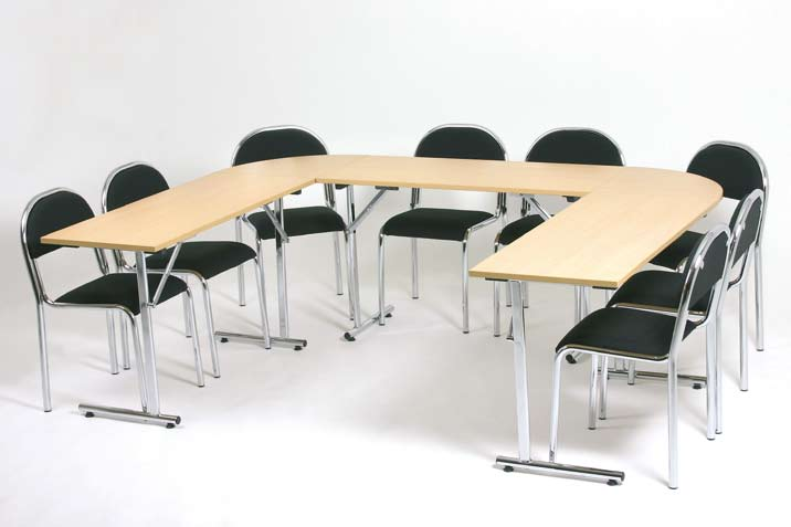Sammenleggbare kontorpulter/ konferansebord Meget praktisk sammenleggbar bordserie!
