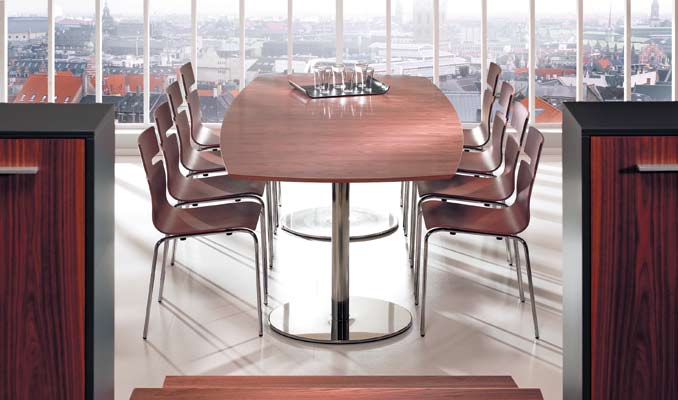 Konferansebord Milano Stilig og stabilt konferansebord, som vokser med ditt behov.