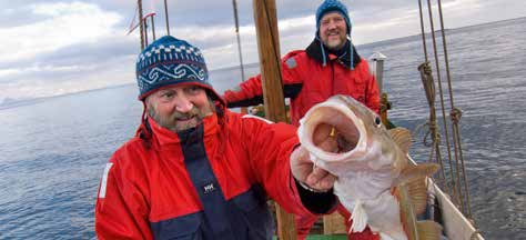 ERNST FURUHATT ET ELDORADO FOR HAVFISKE! Etter e havfisketur rudt Bodø treger du ikke legre fortelle fiskeskrøer her ka de villeste fiskehistoriee bli virkelighet!