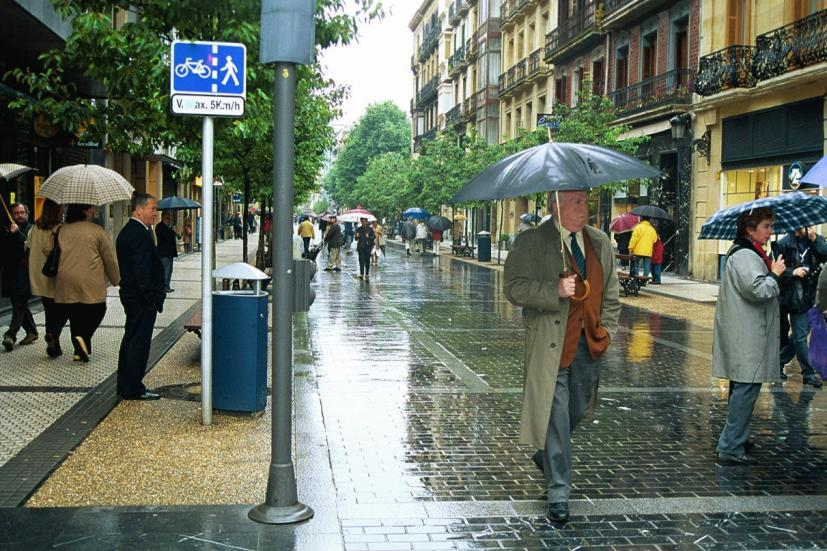 Trafikkulykker Arealbruk, dominerende trafikk Sosialt liv Oppholdssteder Et næringslivs perspektiv Foto: Knut Opheim Et sosialt