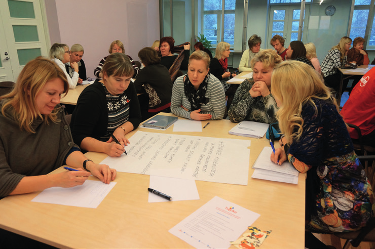 Analüüsimudel Meetmed, mida kohe kasutusele võtta Võttes arvesse rühmas arutatut ning teadmisi motivatsiooni ja heaolu mõjutavatest teguritest, otsustab Karin hakata Maikenit kohe tunnustama, kui ta