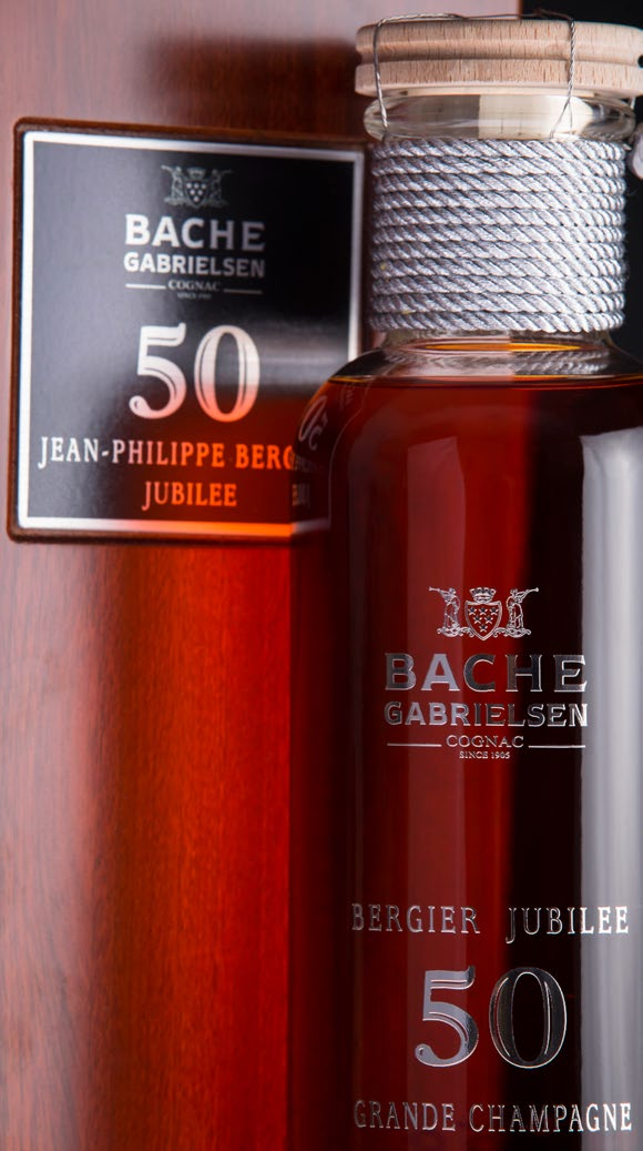 Jean-Philippe Bergier var ingen nykommer i faget da han begynte hos Bache-Gabrielsen. Han er født i en familie som har drevet med vindyrking og destillering i Petite Champagne i generasjoner.