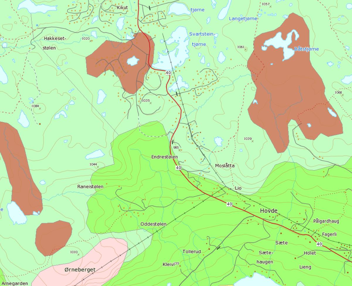 VA-plan Solhovda Sør 8 4 NATURGRUNNLAG OG GEOLOGI 4.1 Løsmasser Løsmassene innenfor planområdet varierer fra usammenhengende tynt dekke til tykt dekke.