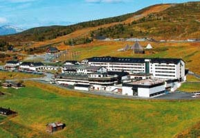 Langedrag Naturpark, Nesbyen Vassfaret Bjørnepark, Storefjell Resort