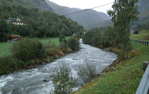 Gjennomsnittlig årsnedbør i Norddal ligger på 965 mm, noe som gjør den til den nest tørreste kommunen i fylket (Holtan, 1999).