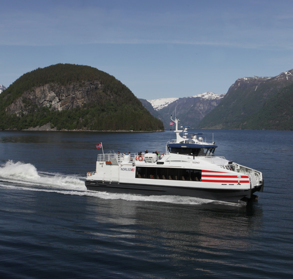 no National Tourist Routes - 18 scenic motoring routes in Norway - 2 are in Hardanger. Hardangerfjord Sightseeing Dagleg fjordcruise mellom Norheimsund og Eidfjord 1. mai - 30. september.