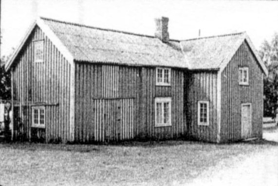 GAMLE HUS DA OG NÅ Masstua på Tuftan i delområde Melhus ble påbygd og utbygd i 1914, slik den var ved