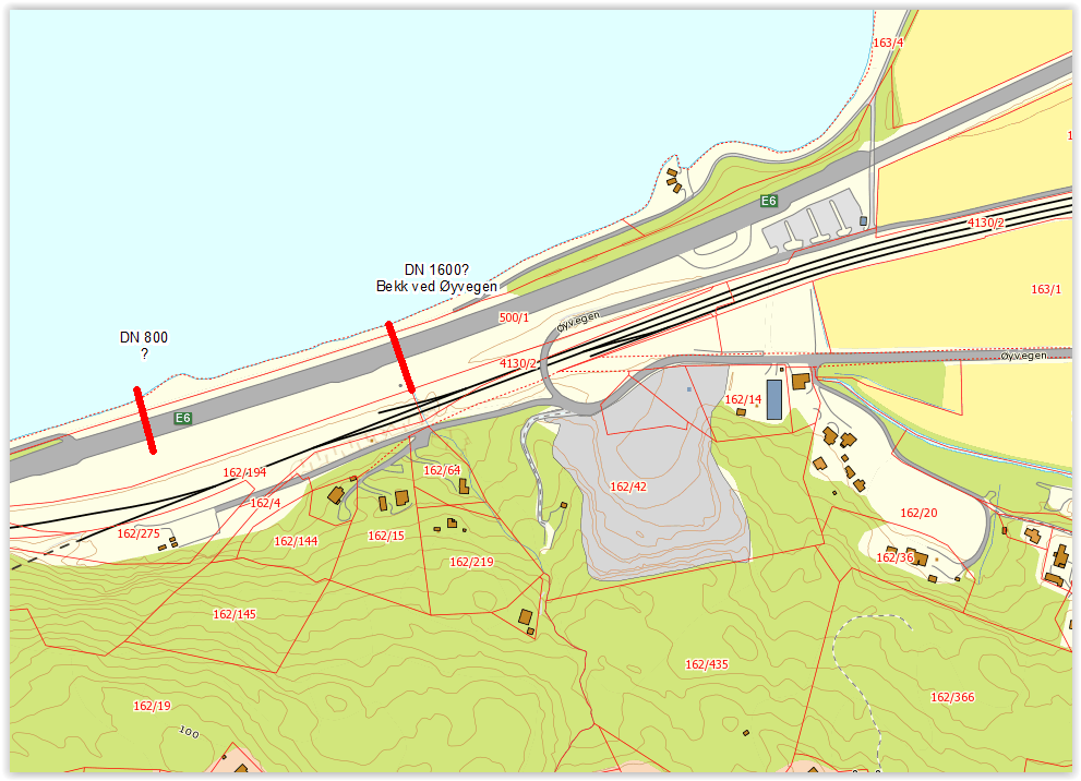 Kryssinger av vassdrag, Hydrologirapport 34 5.10. Bekk ved Øyvegen Delstrekning 3 pr. 21790 Bekk ved Øyvegen Vegprofil: 21790 Q200: 6,2 m 3 /s Diameter: 1600 mm Bemerkning: Stikkrenne/innløp?