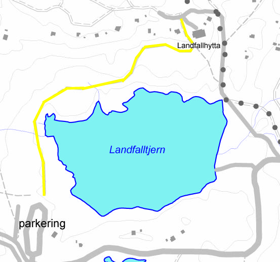 4. P-plass Landfalltjern Landfallhytta Turveien fra badeplassen på Landfalltjern og opp til Landfallhytta har forfalt grunnet manglene vedlikehold, og