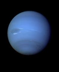 Neptun Sammensetning lik Uranus Kraftige vinder i bånd.